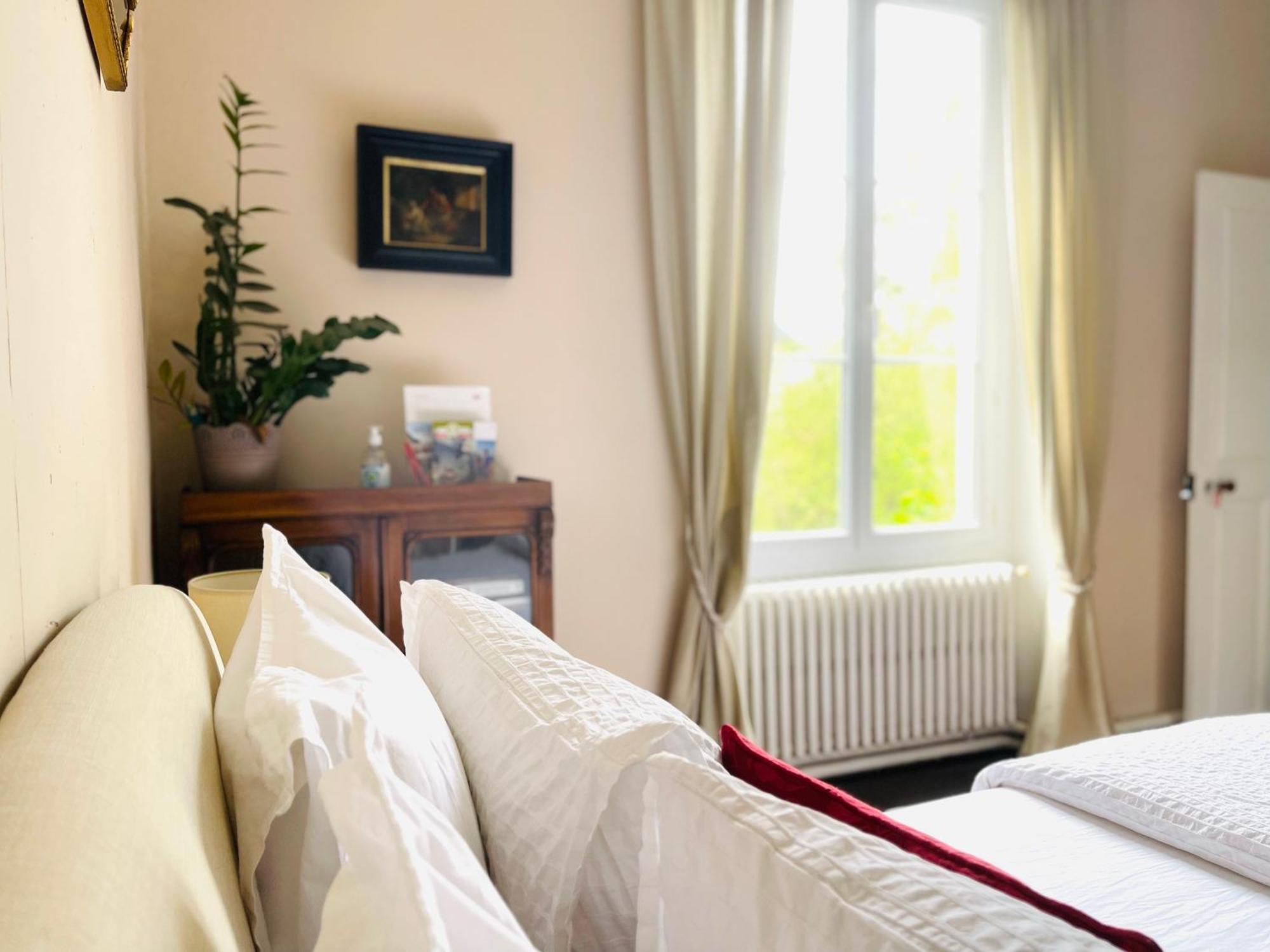 Le Manoir Des Doyens Bed & Breakfast Bayeux Exterior photo